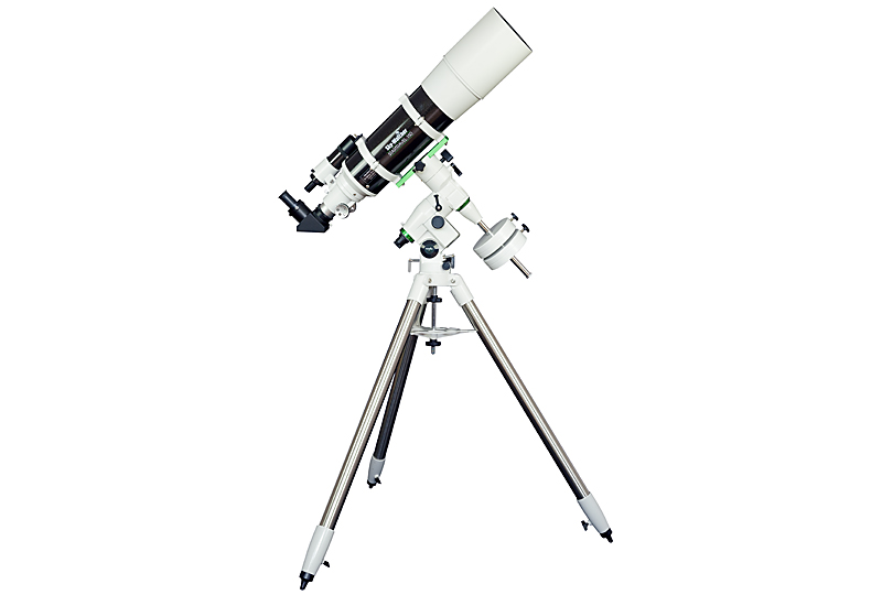 Skywatcher Teleskop Startravel 150 mit EQ5 Montierung